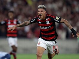 Carrascal decide e Flamengo fica em vantagem na semi da Libertadores Carrascal decide e Flamengo fica em vantagem na semi da Libertadores