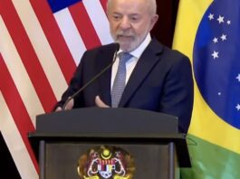 Problema do mundo é ausência de lideranças , diz Lula na Malásia