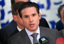 Pressionado, Motta escolhe relator para projeto do devedor contumaz