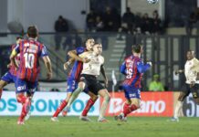 Mirando uma vaga na próxima Libertadores, Bahia recebe o Vasco Mirando uma vaga na próxima Libertadores, Bahia recebe o Vasco