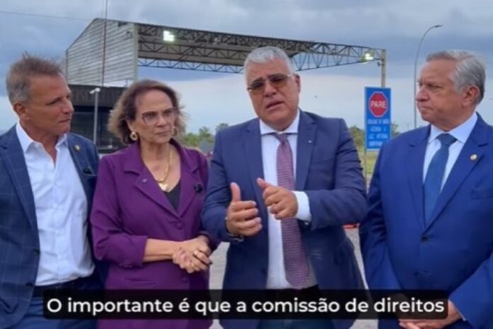 aliados-de-bolsonaro-na-papuda.jpg