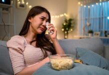 por que mesmo filmes de histórias fictícias fazem chorar