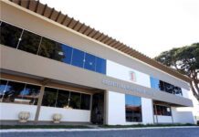 Rua Coronel Paiva será temporariamente interditada para instalação da decoração de Natal em Ilhéus
