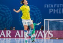 Brasil goleia e avança para semi da Copa do Mundo de futsal Brasil goleia e avança para semi da Copa do Mundo de futsal