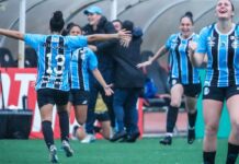 Com emoção, Grêmio e Flamengo avançam à final da Copinha Feminina Com emoção, Grêmio e Flamengo avançam à final da Copinha Feminina
