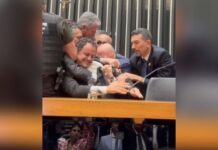 Glauber se manifesta após ser retirado à força do plenário da Câmara