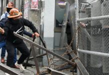 Bolívia: protestos desafiam governo após aumento de combustíveis