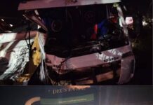 Engavetamento Envolvendo Caminhões E ônibus Na BR-116 Mata Duas Pessoas Engavetamento Envolvendo Caminhões E ônibus Na BR-116 Mata Duas Pessoas