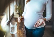 Estudo elimina ligação entre uso de paracetamol na gravidez e autismo Ícone de sino para notificações