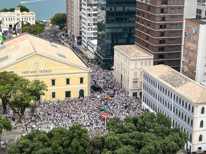 Lavagem Do Bonfim Lota A Cidade Baixa E Projeta Mais De 1 Milhão De Pessoas