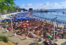 Prefeitura Reforça Fiscalização De Kits De Praia No Porto Da Barra Prefeitura Reforça Fiscalização De Kits De Praia No Porto Da Barra