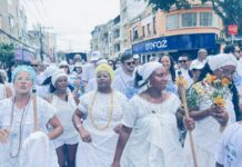 Lavagem das Escadarias da Igreja São Sebastião reforça fé, cultura e tradição em Ilhéus