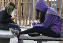 Reino Unido estuda proibição de redes sociais para crianças