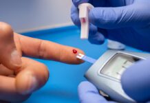 Endocrinologistas apontam sintomas que podem indicar glicose baixa Ícone de sino para notificações