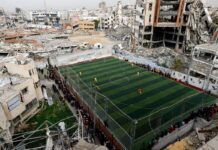 Futebol volta a campo de Gaza, em meio a perdas e ruínas da guerra Futebol volta a campo de Gaza, em meio a perdas e ruínas da guerra