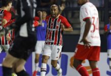 São Paulo e Palmeiras se garantem nas semis do Campeonato Paulista São Paulo e Palmeiras se garantem nas semis do Campeonato Paulista