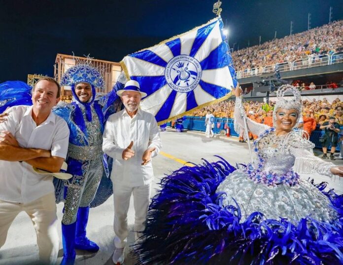 Último Lugar! Escola De Samba Do RJ Que Homenageou Lula Último Lugar! Escola De Samba Do RJ Que Homenageou Lula é Rebaixada; Entenda