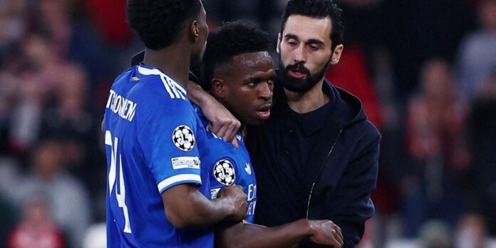 Vini Jr marca golaço e denuncia caso de racismo em Vini Jr marca golaço e denuncia caso de racismo em Liga dos Campeões
