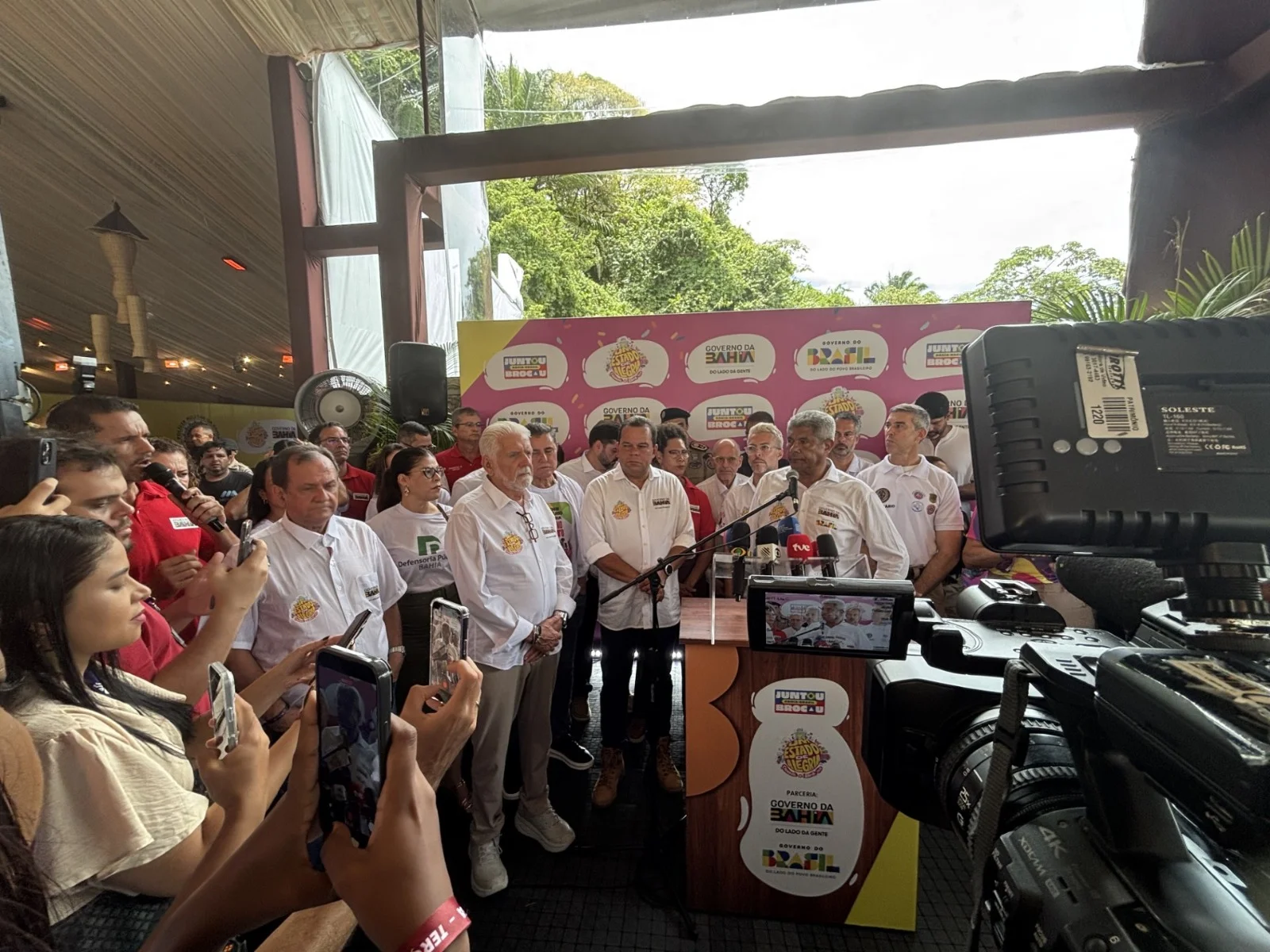 Carnaval da Bahia 2026 registra novo recorde em fluxo de turistas e receita.