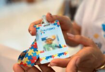 Ação Oferece Confecção De Crachás De Identificação Para Pessoas Com TEA Em Feira De Santana Ação Oferece Confecção De Crachás De Identificação Para Pessoas Com TEA Em Feira De Santana