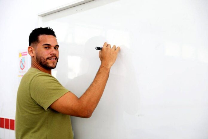 Bahia Convoca 417 Novos Professores Para A Rede Estadual De Ensino