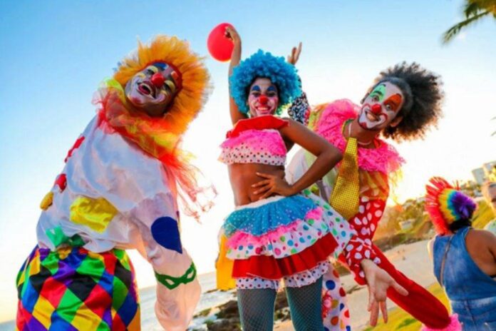 “Palhaços Do Rio Vermelho” São Reconhecidos Como Patrimônio Cultural Imaterial De Salvador