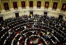 Justiça argentina barra trechos da reforma trabalhista de Milei