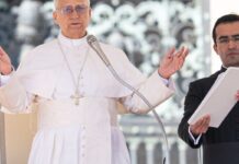 Papa pede fim da guerra, enquanto EUA e Irã negociam paz
