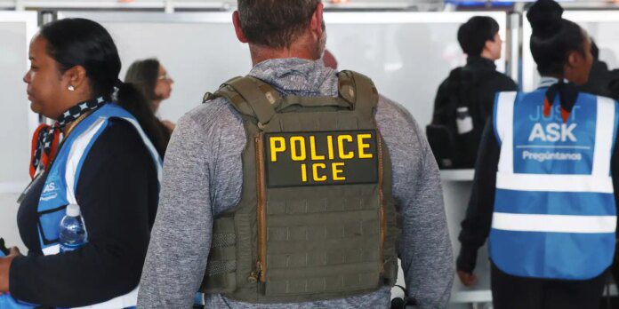 2026-03-30t144957z_1_lynxmpem2t0xf_rtroptp_4_usa-trump-airports.jpg