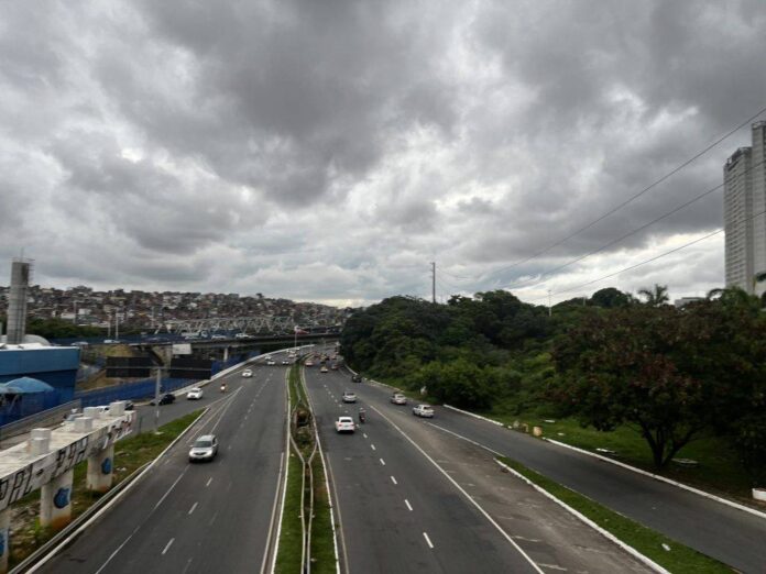 Alerta De Chuva Atinge Mais De 120 Cidades E Inclui Alerta De Chuva Atinge Mais De 120 Cidades E Inclui Salvador