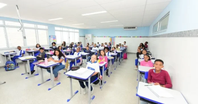 Após Acordo Com O MP-BA, SMED Reabre Matrículas De Escola Municipal No Rio Sena
