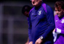 Corinthians demite Dorival Júnior após derrota para o Internacional Corinthians demite Dorival Júnior após derrota para o Internacional