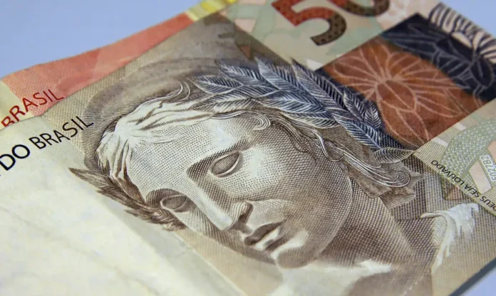 Endividamento Das Famílias Atinge 49,9% E Bate Recorde, Aponta Banco Central