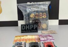 Polícia Intercepta 7,5 Kg De Cocaína Na BA-052 Que Seriam Entregues Em Salvador Polícia Intercepta 7,5 Kg De Cocaína Na BA-052 Que Seriam Entregues Em Salvador