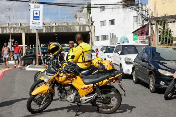 Prefeitura De Salvador Sanciona Lei Que Multa Agressores De Motociclistas Prefeitura De Salvador Sanciona Lei Que Multa Agressores De Motociclistas E Motoboys