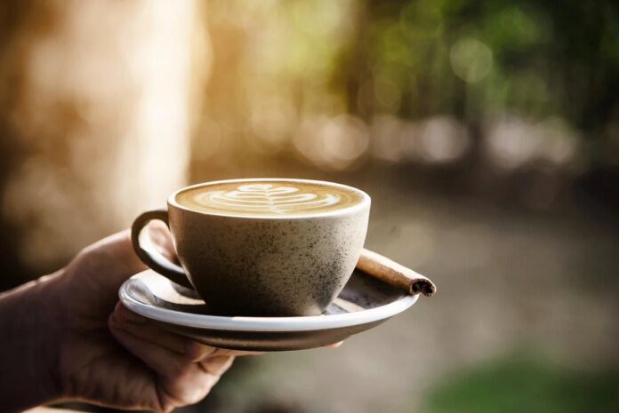 Quantidade ideal de café pode ajudar na saúde mental Ícone de sino para notificações