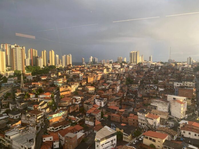 Tempo Instável Marca O Fim De Semana Em Salvador; Confira Tempo Instável Marca O Fim De Semana Em Salvador; Confira A Previsão Do Tempo