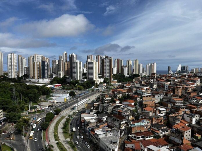 Tempo Segue Firme, Mas Salvador Deve Ter Chuva No Fim De Semana