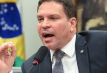 Prisão de Ramagem é fruto da cooperação entre Brasil e EUA, diz PF