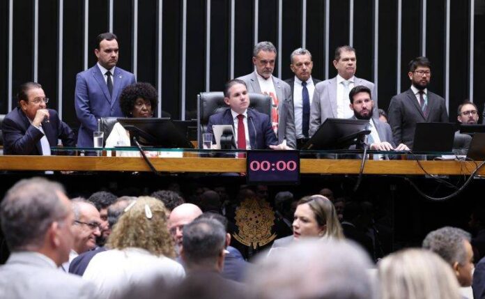 Câmara Aprova Fim Da Escala 6x1 E Estabelece Jornada De 40 Horas Semanais