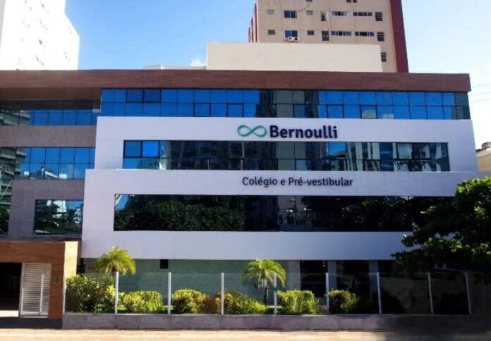 Justiça Determina Que Colégio Bernoulli Aceite Reutilização De Material Didático