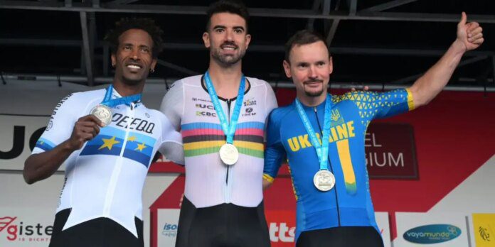 Lauro Chaman é ouro em etapa a Copa do Mundo Lauro Chaman é ouro em etapa a Copa do Mundo de ciclismo de estrada