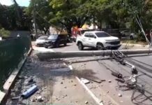 Ônibus Derruba Poste E Trânsito é Desviado Pelo Estacionamento De Mercado Em Salvador Ônibus Derruba Poste E Trânsito é Desviado Pelo Estacionamento De Mercado Em Salvador