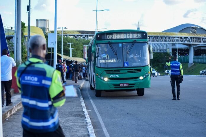 Semob Intensifica Fiscalização De ônibus Com A Operação Pare No Semob Intensifica Fiscalização De ônibus Com A Operação Pare No Ponto Em Salvador