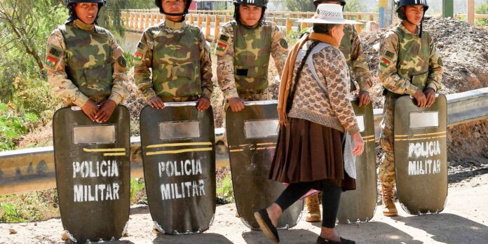 2026-06-20t225552z_466224686_rc2mxlabx83f_rtrmadp_3_bolivia-protests-emergency.jpg
