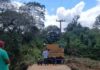Ação conjunta entre Prefeitura e agricultores recupera Ponte do Lourenço no distrito de Rio do Braço.