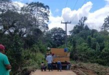 Ação conjunta entre Prefeitura e agricultores recupera Ponte do Lourenço no distrito de Rio do Braço.