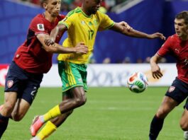 África do Sul sofre gol aos 6 min, reage e empata com República Tcheca África do Sul sofre gol aos 6 min, reage e empata com República Tcheca