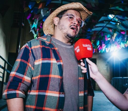 Berguinho Anima Público No São João Da Bahia E Elogia Estrutura Da Festa Em Salvador Berguinho Anima Público No São João Da Bahia E Elogia Estrutura Da Festa Em Salvador