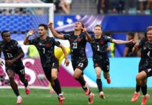 Com gol no final, Canadá vence Africa do Sul e vai às oitavas da Copa Com gol no final, Canadá vence Africa do Sul e vai às oitavas da Copa